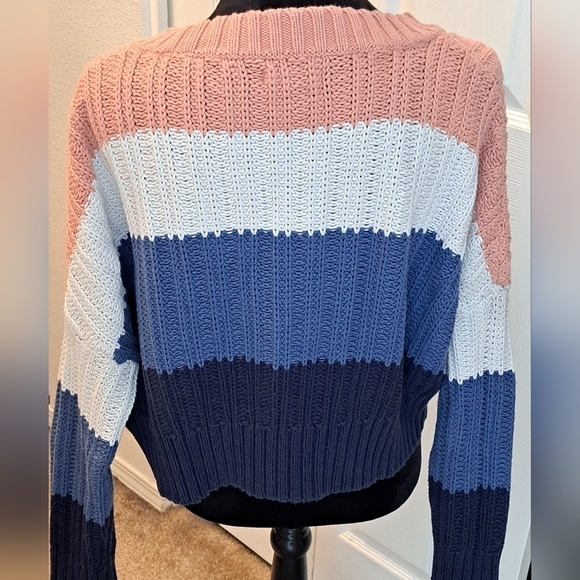 Aeropostale Colorblock  Cropped Knit Sweater Size XL - Picture 3 of 7